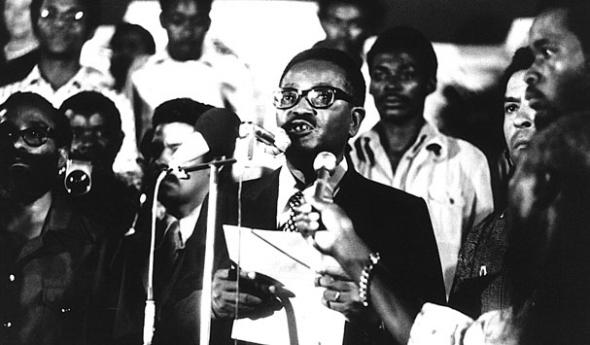 António Agostinho Neto (declaração de independência de Angola, Novembro de 1975, Luanda)