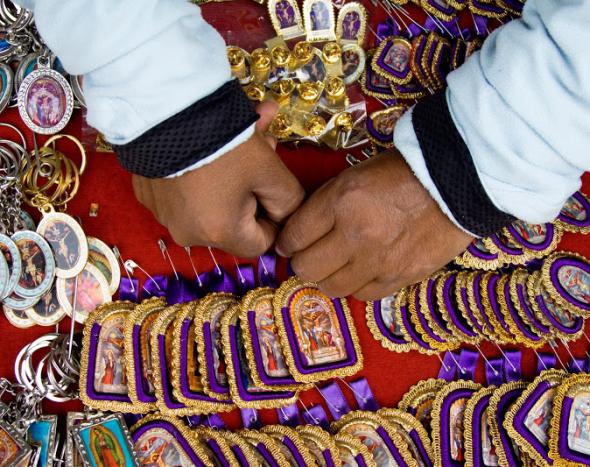 'La Devoción al Señor de los Milagros. Patrimonio Inmaterial del Perú'. José Antonio Benito Rodríguez/Sara Manjón de Garay