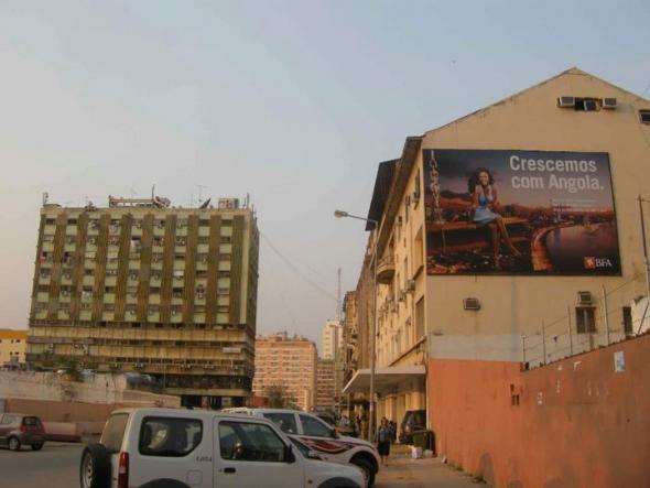 rua rainha ginga, Luanda