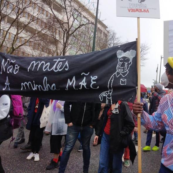 Manifestação anti-racista de homenagem a Cláudia Simões agredida em janeiro 2020 (foto de Marta Lança)