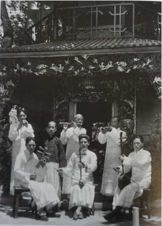 Músicos de Macau (China) Fonte Maria do Carmo Serén.