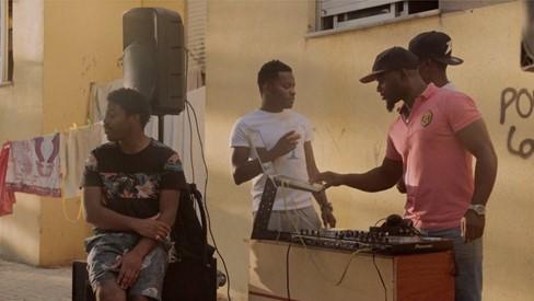 DJ’s residentes no bairro Quinta do Mocho.