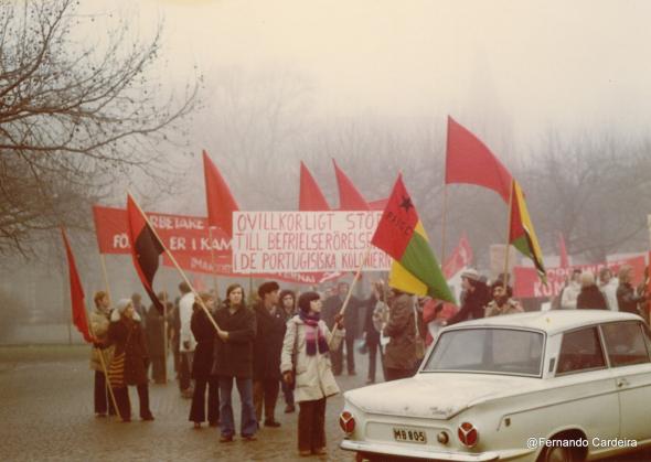 Manifestação de protesto contra o assassinato de Amílcar Cabral. Lund, Suécia, Janeiro de 1973. Organizada pelo Comité de Desertores Portugueses de Malmö e Lund.