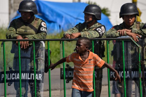 José Carlos López - Tapachula, no México, torno-se numa prisão para os migrantes africanos.