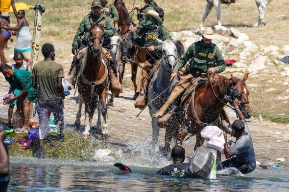 13 mil haitianos tentaram entrar nos Estados Unidos na fronteira do México com o Texas (BBC)