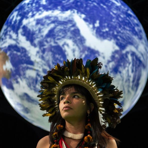 Foto Rede sociais. Txai Suruí, ativista indígena cujo discurso abriu a COP26