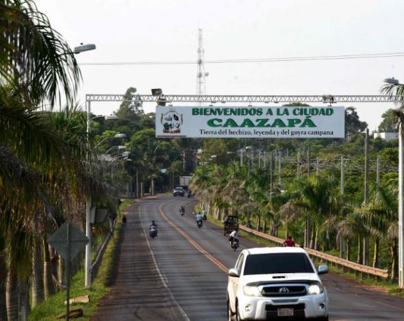 Entrada a Caazapá, na zona das Colónias Unidas (AFP)