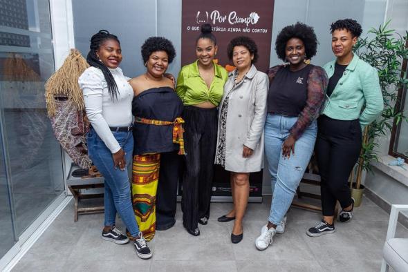 Equipa do projeto 'Chá de Beleza Afro'