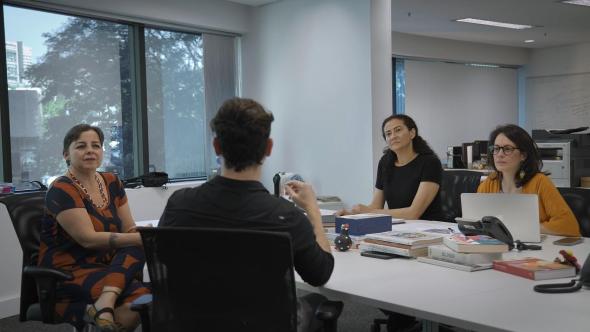 Reunião dos jornalistas Leandro Demori, Carla Jiménez, Regiane Oliveira e Marina Rossi.