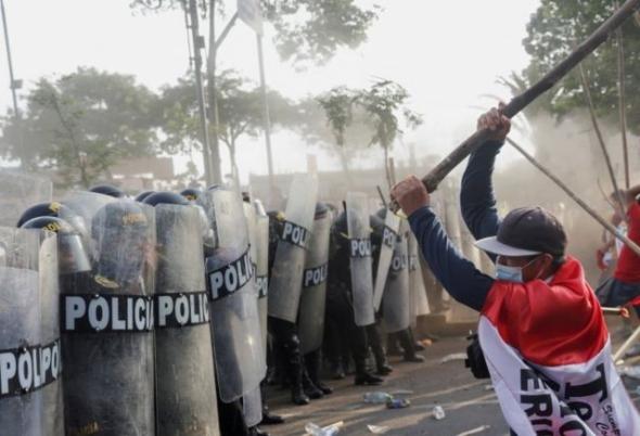 A actuação violenta da polícia tem sido criticada internacionalmente (DR)
