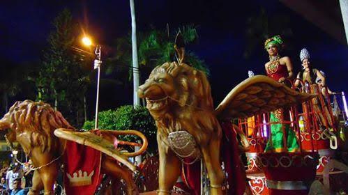 O Carnaval de Yango reiventou-se em 1976, quando passou a comemorar-se em Agosto, mês do santo padroeiro San Lorenzao 