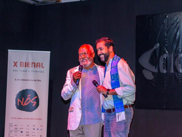 Inauguração da X Bienal na CACAU, com João Carlos Silva e Ricardo Barbosa Vicente. Fotografia de Ariel Santana. 