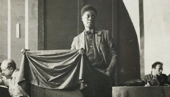 Claude McKay a intervir no congresso da IC em 1922