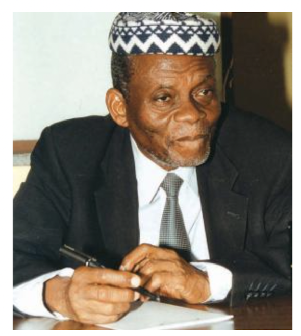  Uanhenga Xitu,