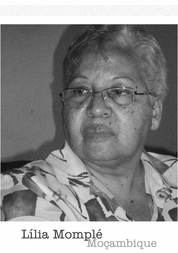 Lília Momplé  