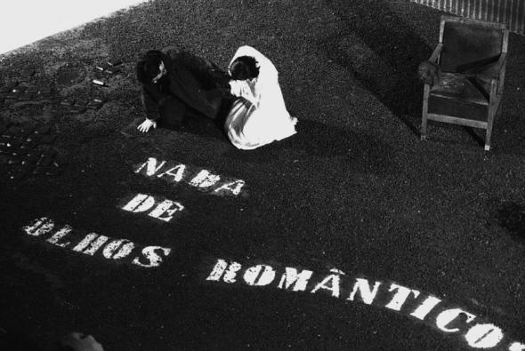 Paulo Cintra, Enceação de Tambores na Noite no Teatro da Cornucópia, 1976