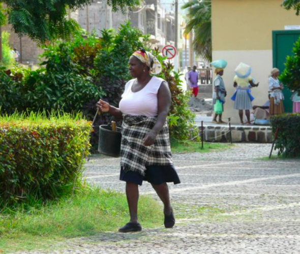 mulheres no Tarrafal, foto de MLança