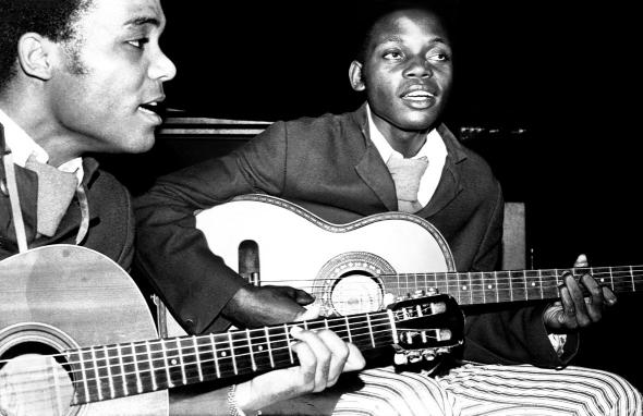 Duo Mimoso. José Agostinho and Filipe Mukenga in Tamar nightclub in Luanda, 1973.