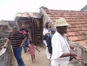 Roça Agua Izé, Waldir Araújo, Cláudia Clemente e Ungulani Ba Ka Khosa, foto de Catita