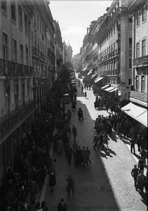 A rua Garret na Lisboa dos anos 40