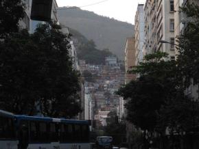 Rocinha vista do asfalto