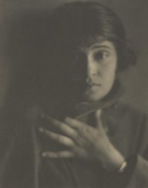 Tina Modotti é considerada a pioneira do fotojornalismo crítico e político do México 