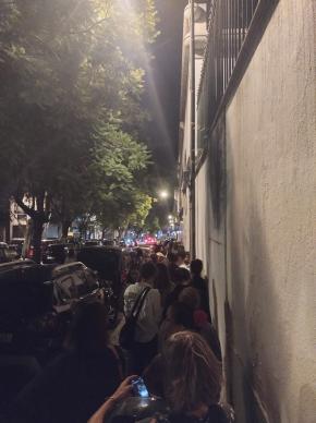 fila no auditório do Camões, foto da autora