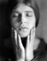 Tina Modotti e o fogo da Revolução Mexicana 